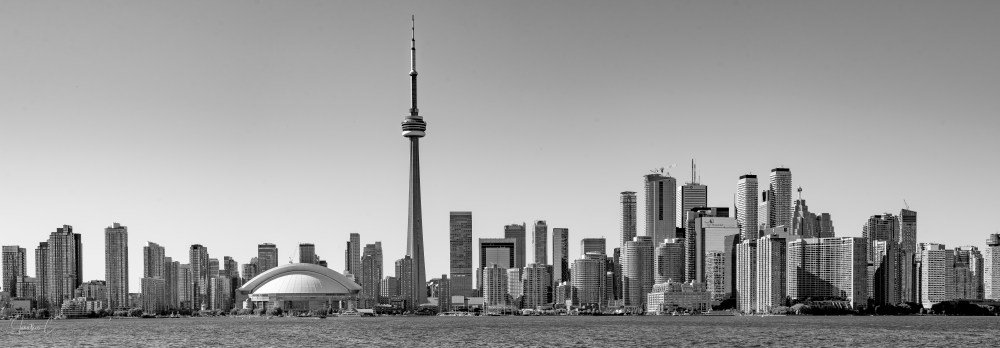 Centre Island BBQ Beer Patio Skyline BW copy
