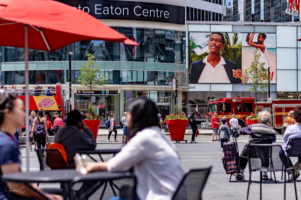 yonge dundas square-3